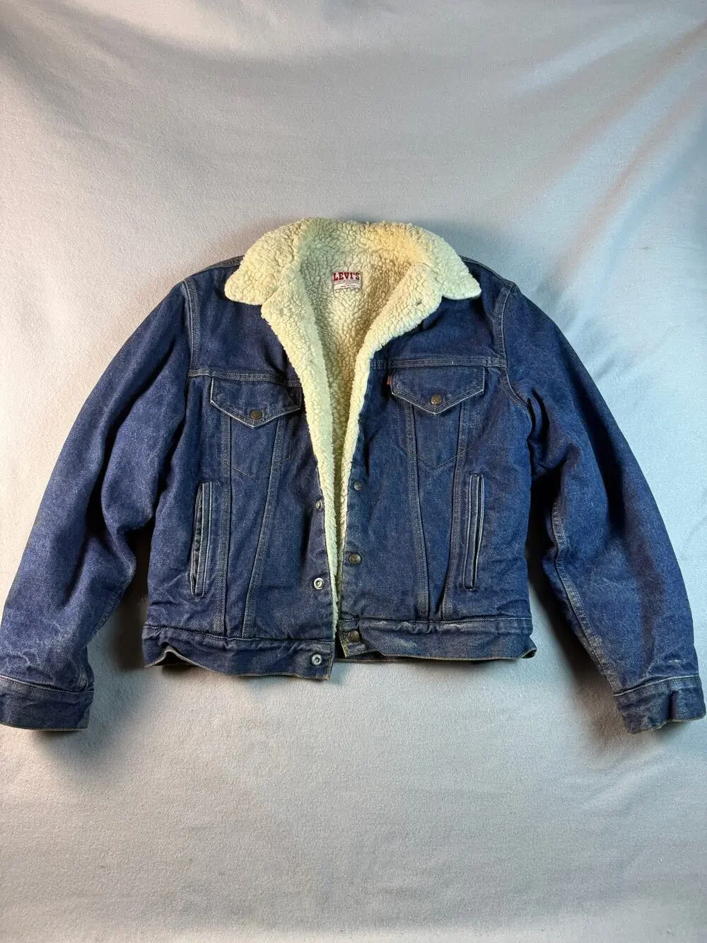 Vintage Levi's Trucker Jacket Mens 40R Blue Sherpa Lined Dark Wash Made in USA